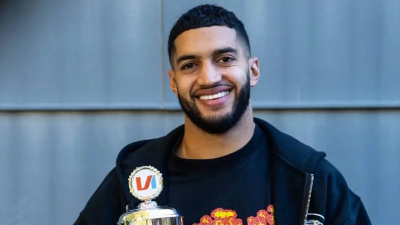 الصيباري يفوز بجائزة لاعب الشهر في الدوري الهولندي