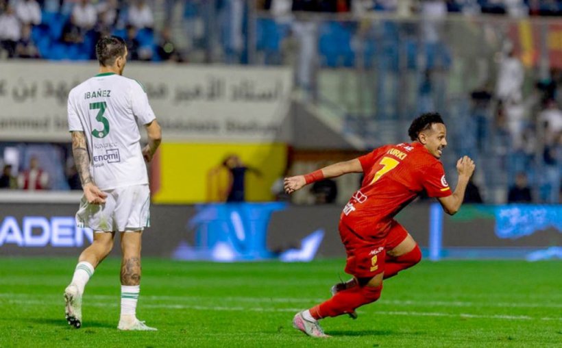 القادسية والرياض يستفزان الأهلي والاتحاد بطريقة واحدة