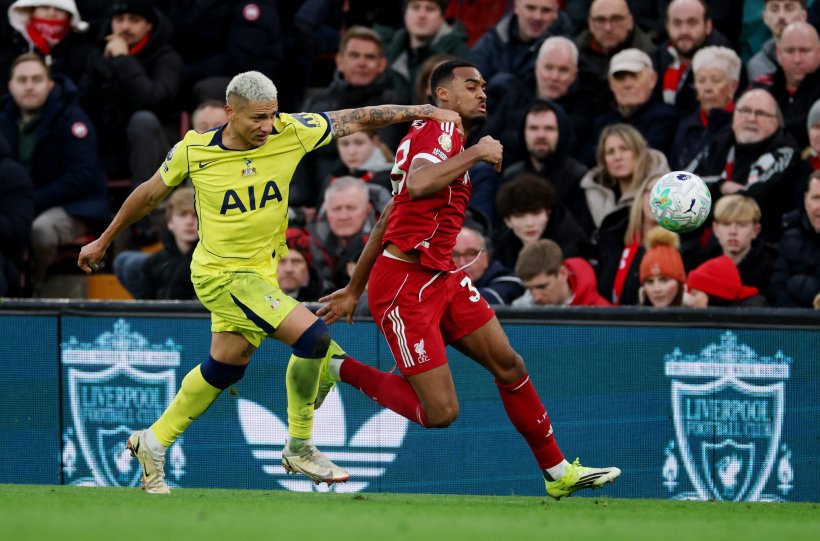 توتنهام يخطف تعادلاً قاتلاً من ليفربول في البريميرليج