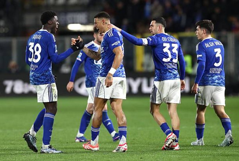 كومو يحقق فوزًا مثيرًا على روما في الكالتشيو