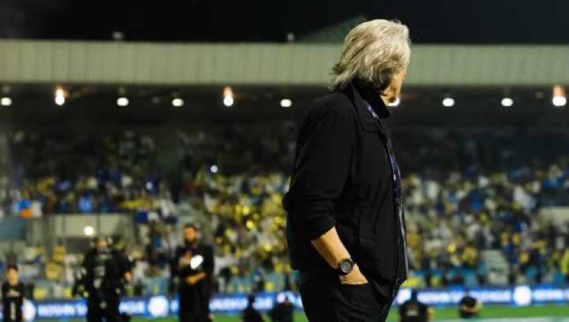 جورجي جيسوس يمنح لاعبي النصر السعودي إجازة 6 أيام