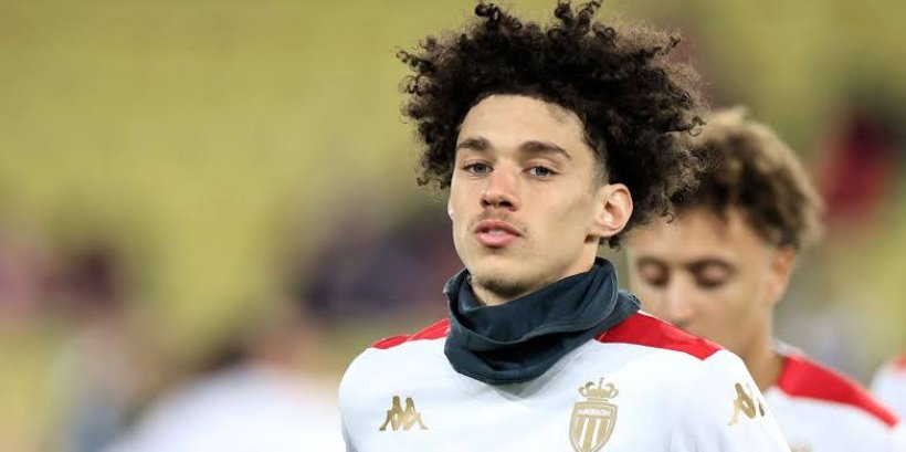 مغناس أكليوش: أتطلع للتواجد مع فرنسا في المونديال