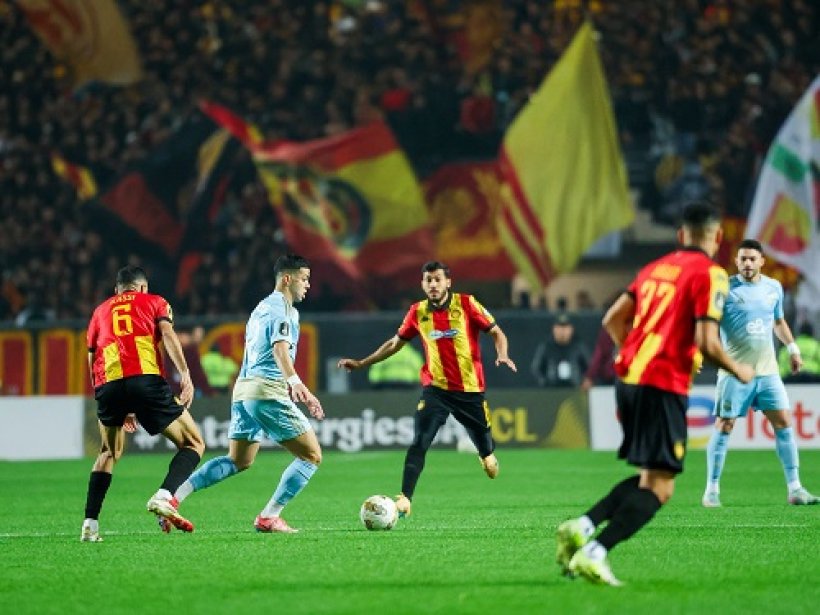 الأهلي يشكو حكم مباراة الترجي إلى كاف