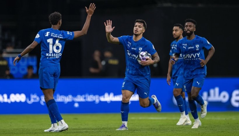الهلال السعودي يستهدف ريتشارد هيوز