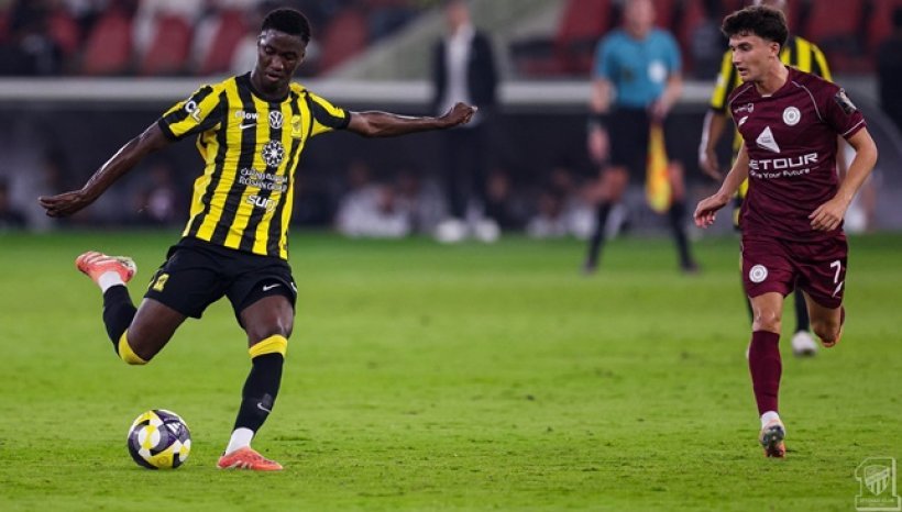 إصابة مبكرة لدومبيا تثير القلق داخل الاتحاد