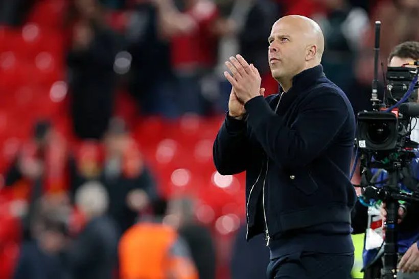 سلوت: سان جيرمان لن يكون سعيد بمواجهتنا، وصلاح عاش لحظة صعبة