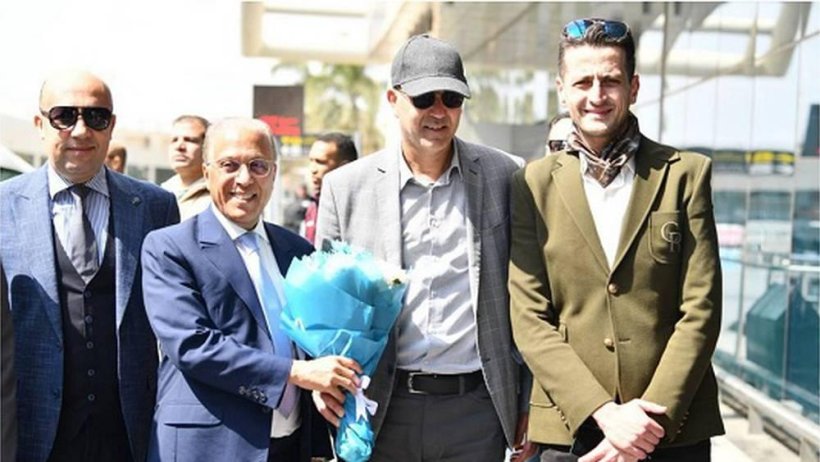 الجيش الملكي يصل القاهرة لمواجهة بيراميدز