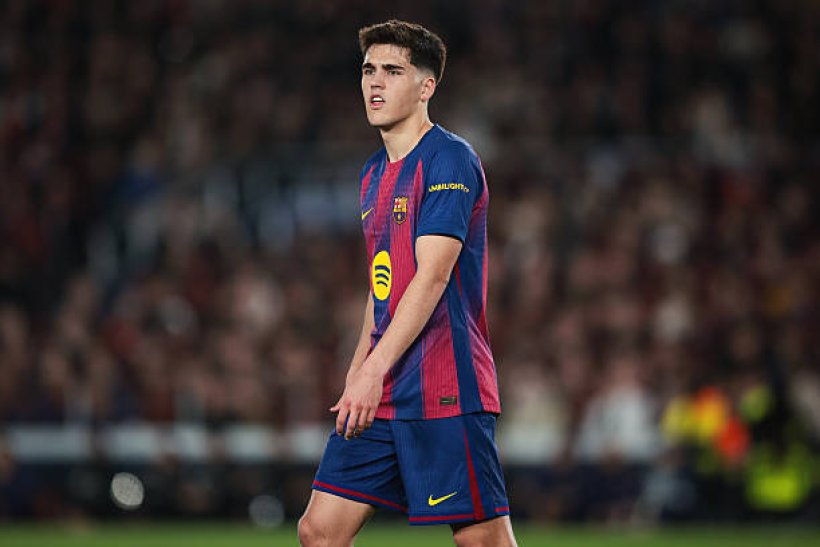 اشتداد المنافسة في الدوري الإنجليزي على ضم مدافع برشلونة