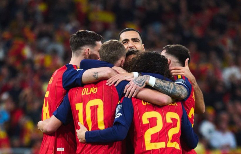 الكشف عن قائمة إسبانيا لمواجهتي مارس