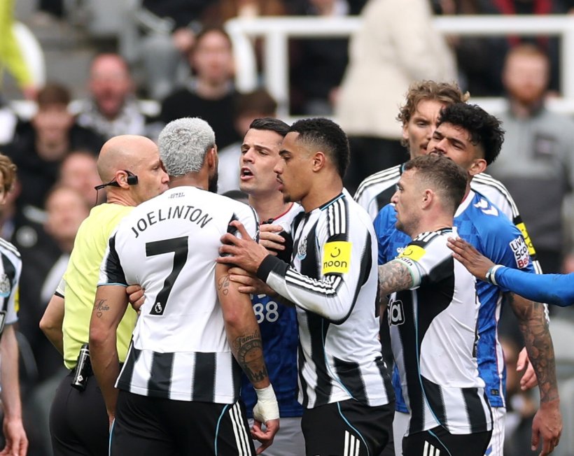 مستقبل إيدي هاو على المحك في نيوكاسل وسط ضغط سعودي ونتائج كارثية