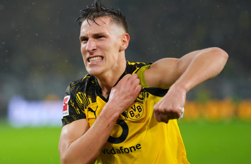 الكشف عن أحد بنود عقد شلوتربيك الجديد مع دورتموند