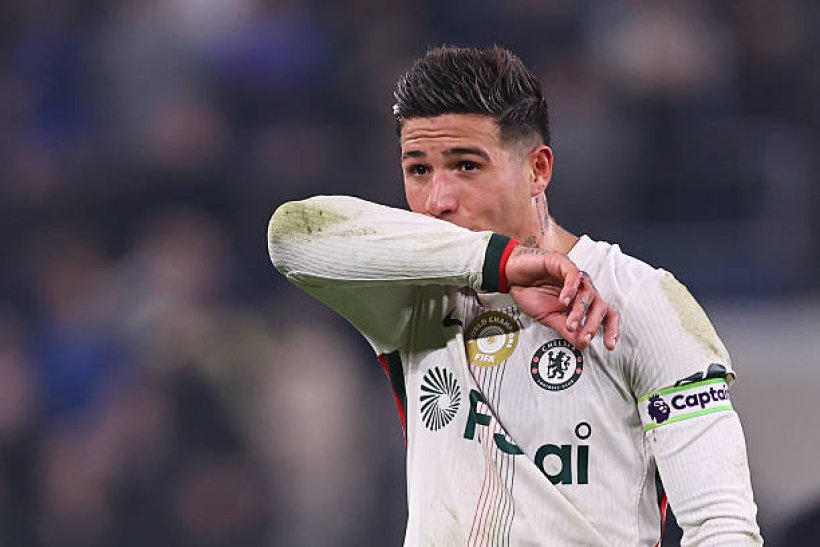 عرض قياسي لضم إنزو فرنانديز يثير جدلًا في أوروبا