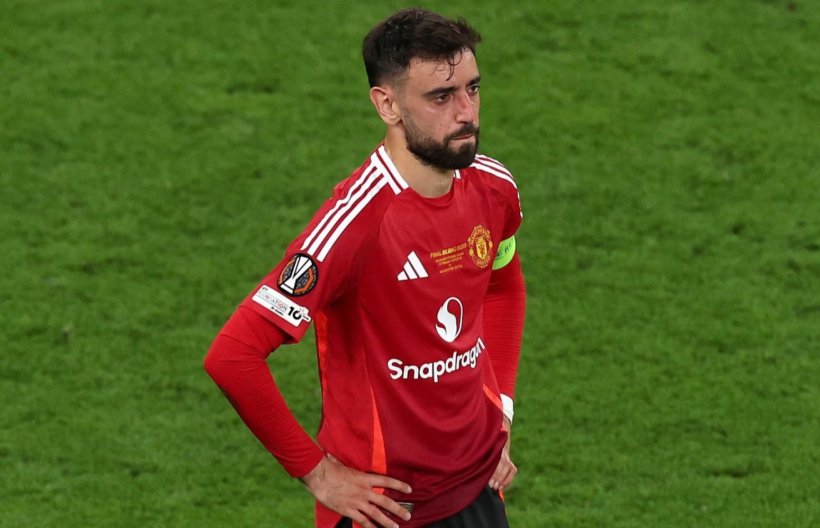 فرنانديز يدرس الرحيل عن مانشستر يونايتد وسط إغراءات سعودية قوية