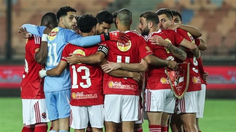 الأهلي يستعيد خدمات مدافعه قبل مباراة سيراميكا