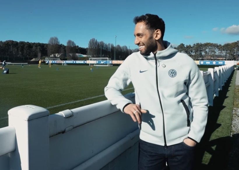 تشالهانوجلو: رفضت برشلونة واخترت إنتر