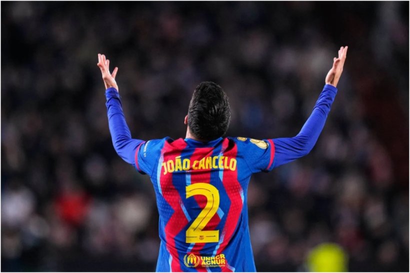 موقف صارم من الهلال بخصوص طلب برشلونة