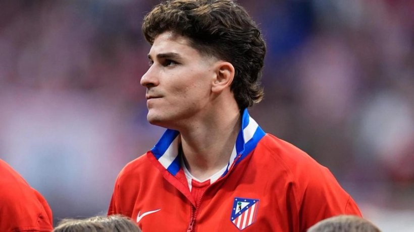 أتلتيكو مدريد يسعى لحماية جوليان ألفاريز من اهتمام برشلونة وأرسنال