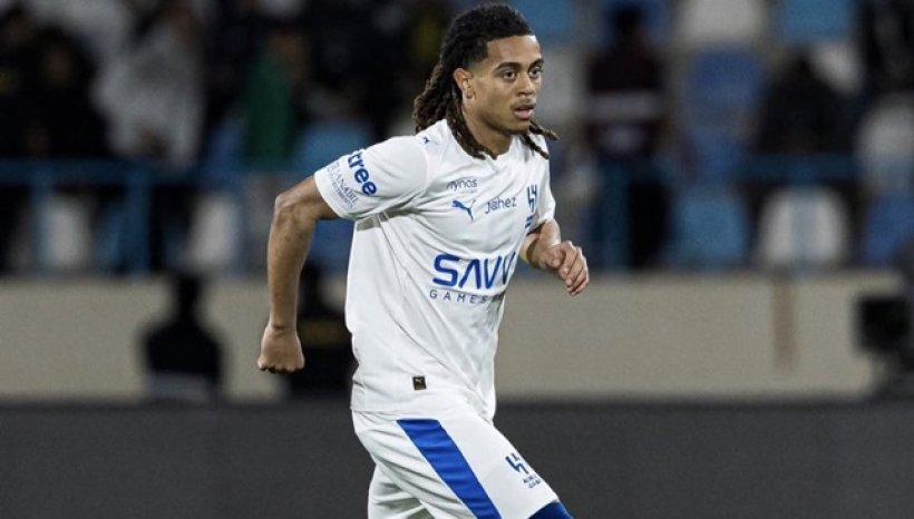 إصابة سايمون بوابري تربك حسابات الهلال