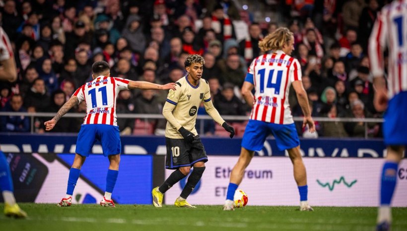 إقبال جماهيري هائل من عشاق برشلونة لمرافقة الفريق إلى “متروبوليتانو”