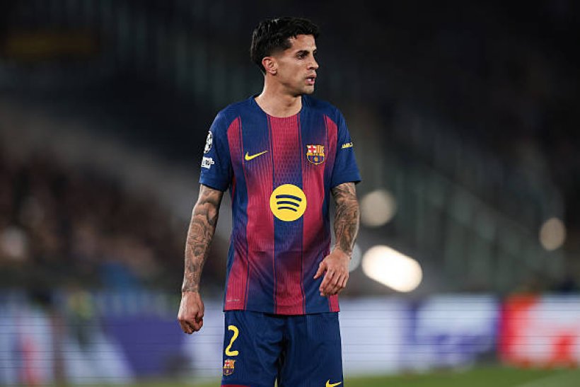 كانسيلو يتجاوز خطر فيروس الفيفا الأول وبرشلونة يترقب