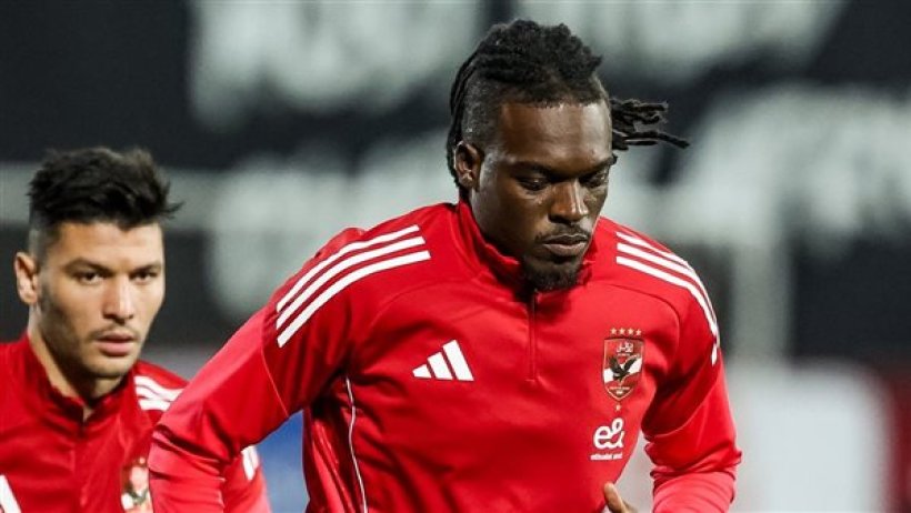 الأهلي يوقع عقوبة مالية على كامويش