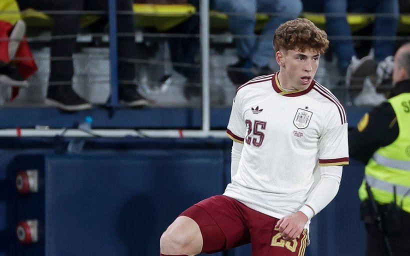 مونوز: ما حدث بعد الكلاسيكو خارج سيطرتي، وهذه رسالة مدرب إسبانيا لي