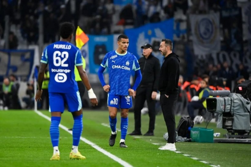 غضب جماهيري في توتنهام بسبب دي زيربي.. واسم غرينوود يشعل الأزمة