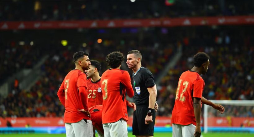 صحف إسبانيا تنتقد الهتافات العنصرية ضد منتخب مصر