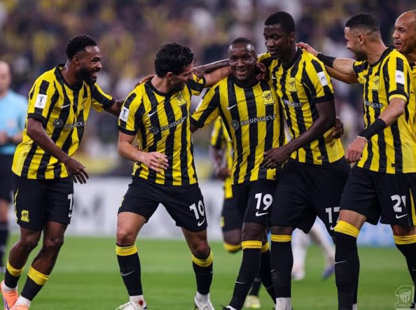 البطاقات الصفراء تهدد نجوم الاتحاد أمام الحزم