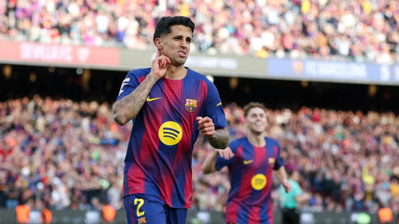 كانسيلو بين البقاء والرحيل: مفاوضات حاسمة بين برشلونة والهلال