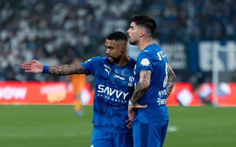 الهلال يسقط في فخ التعادل أمام التعاون ويبتعد عن الصدارة