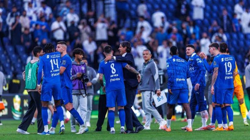 إنزاجي يُوبِّخ لاعبي الهلال بعد التعادل مع التعاون