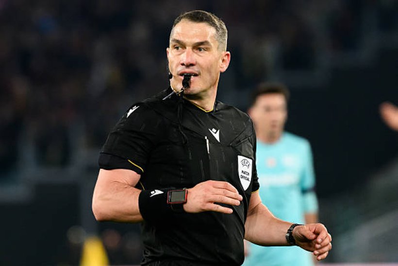 طاقم تحكيم مواجهة برشلونة وأتلتيكو في دوري أبطال أوروبا