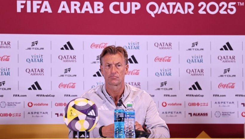 مصير رينارد مع الأخضر على صفيح ساخن قبل المونديال.. ما الجديد؟