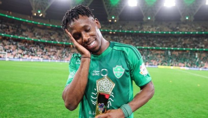 اختبار حاسم يحدد مصير هوساوي مع الأهلي قبل مواجهة الفيحاء