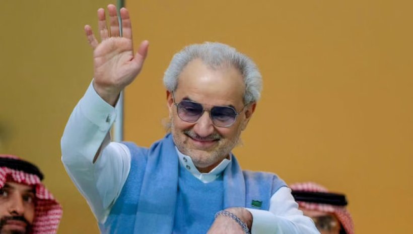 الوليد بن طلال يدعم جماهير الهلال بتكفله بنصف تذاكر مباراة الخلود