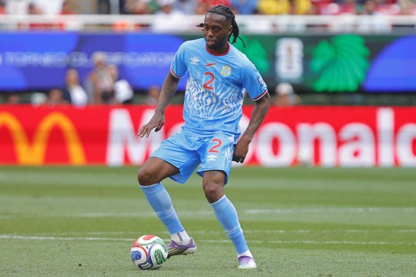 وست هام يصعّد ضد الكونغو بعد غياب وان-بيساكا عن مواجهة ليدز