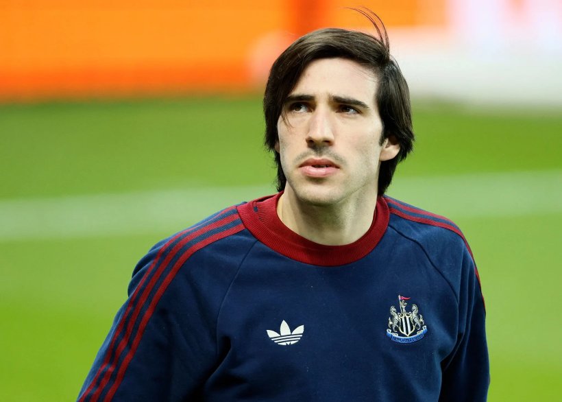 نيوكاسل يحدد سعرًا ضخمًا لرحيل تونالي وسط اهتمام كبار إنجلترا