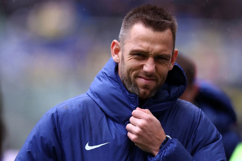 دي فري يقترب من السد بعد نهاية مشواره مع إنتر