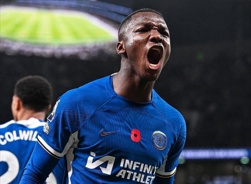 تشيلسي يجدد عقد كايسيدو حتى 2033 براتب محسن