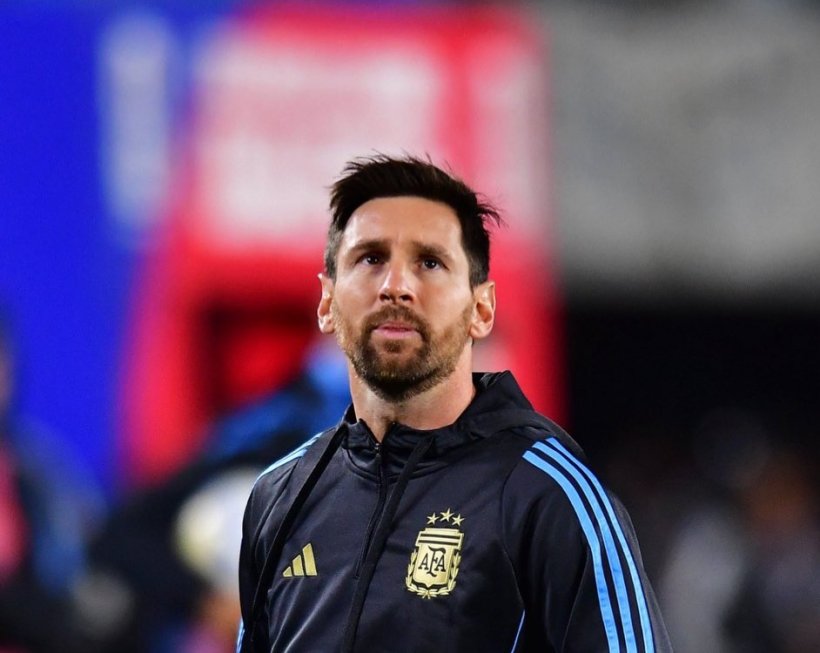 ميسي يدخل عالم الملكية ويشتري نادي إسباني