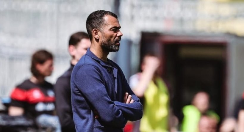 أشلي كول: إيطاليا صنعت مني مدربًا بعد أن خذلتني إنجلترا