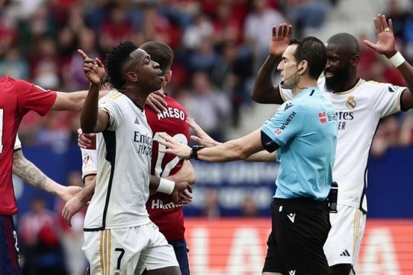 خوان مارتينيز حكمًا لمباراة ريال مدريد وألافيس في الليغا