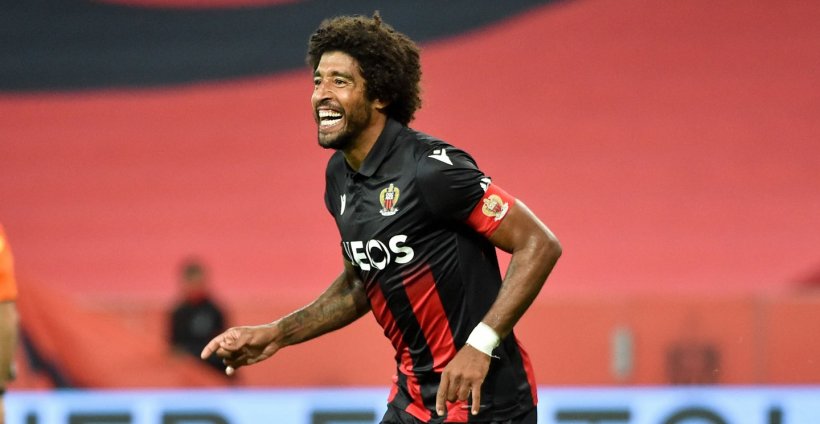 دانتي يعود إلى بايرن ميونخ بعد الاعتزال