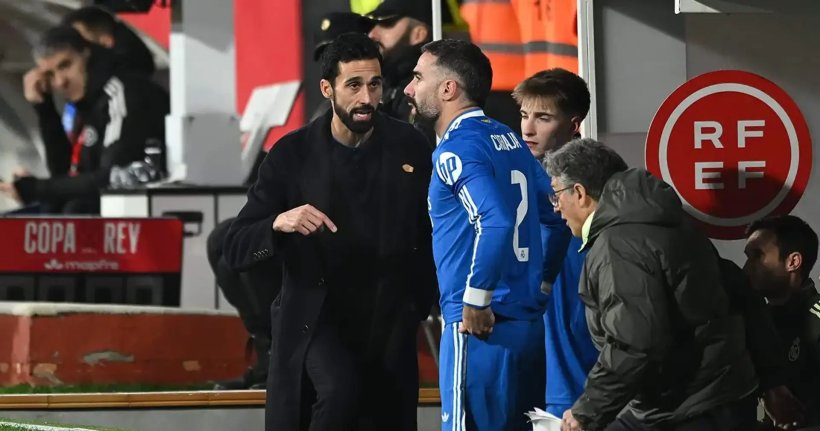 كارفاخال وأربيلوا.. توتر داخل ريال مدريد يثير التساؤلات