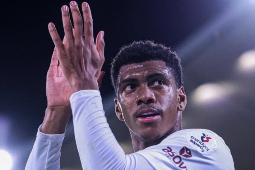 بعد اهتمام الأهلي.. طرابزون سبور يُحدد مطالبه لبيع أوغوستو