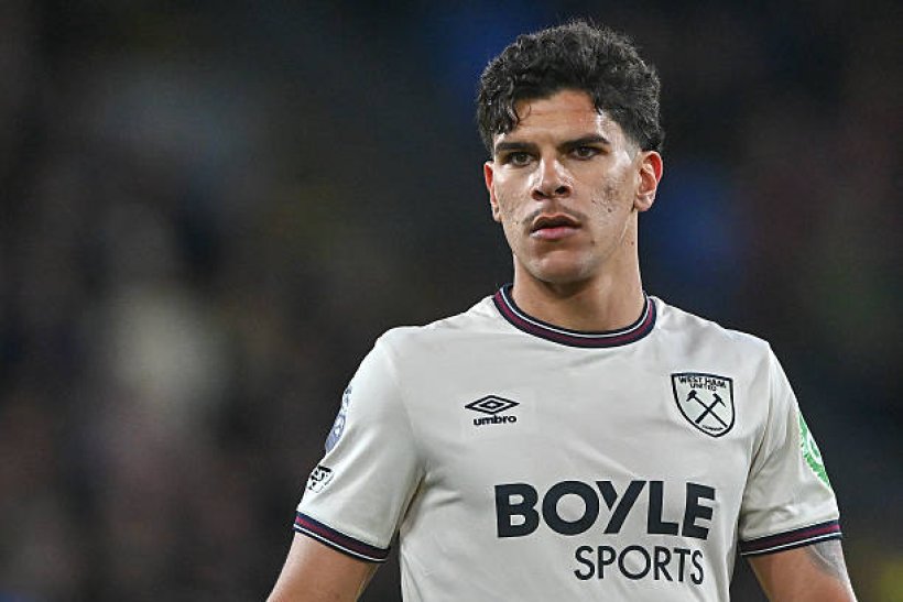 لاعب وست هام يشعل صراعًا بين باريس سان جيرمان ومانشستر يونايتد