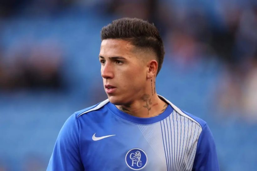 تقرير.. مانشستر سيتي يضع إنزو فيرنانديز ضمن خيارات الصيف