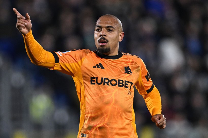 روما يحسم صفقة مالين من أستون فيلا