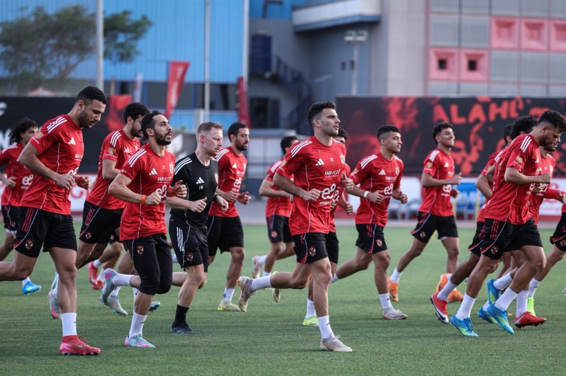 توروب يعلن قائمة الأهلي لمواجهة بيراميدز